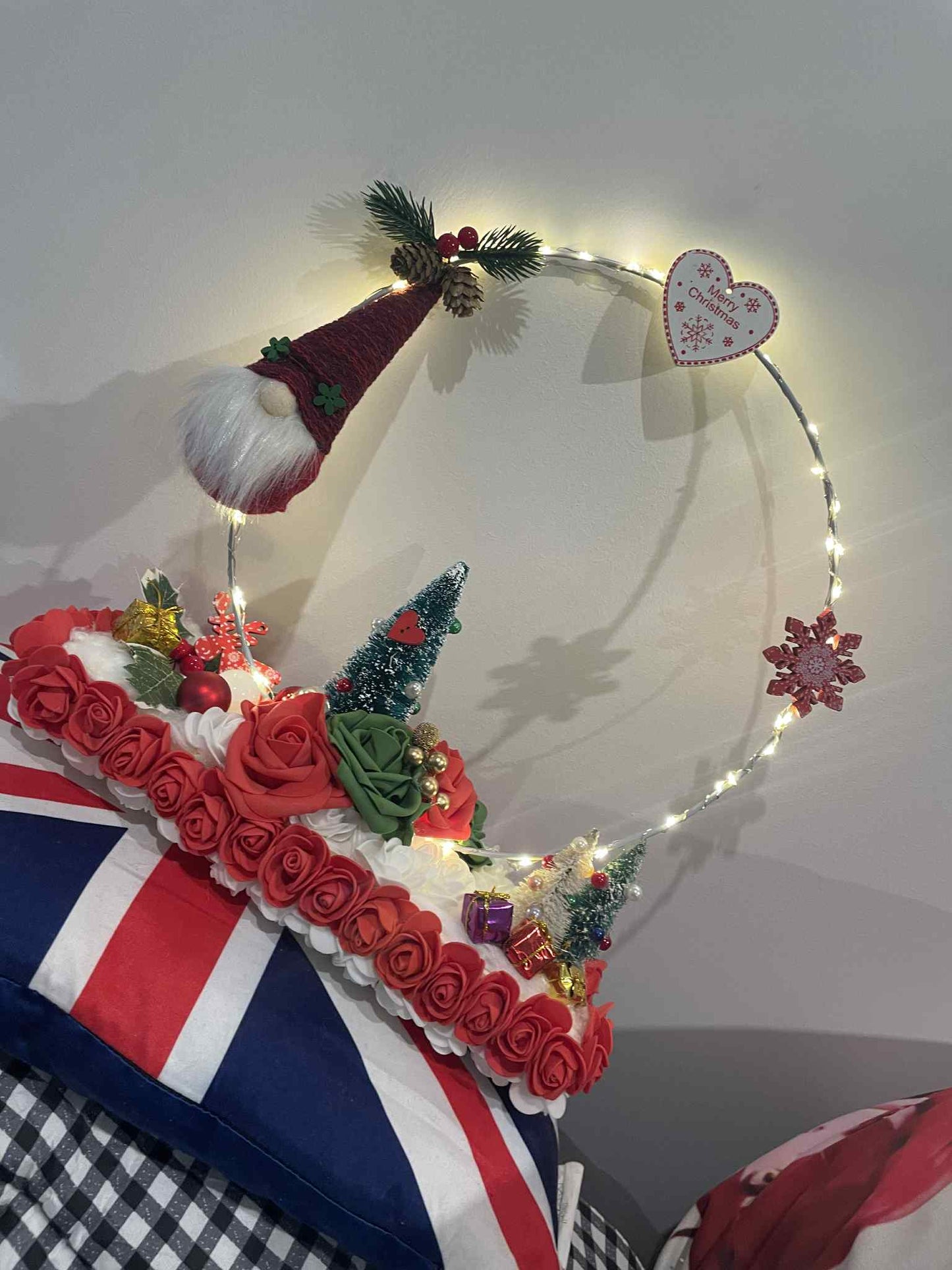 🎄 Couronne lumineuse “Cadeaux et flocons”